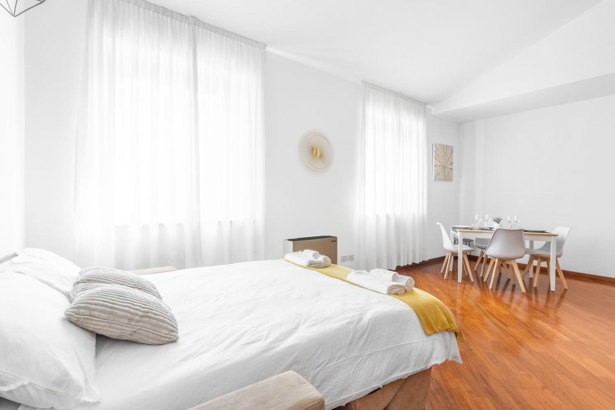 Central Luxurious Apartment Duomo A/C-Wi-Fi Free Milão Exterior foto